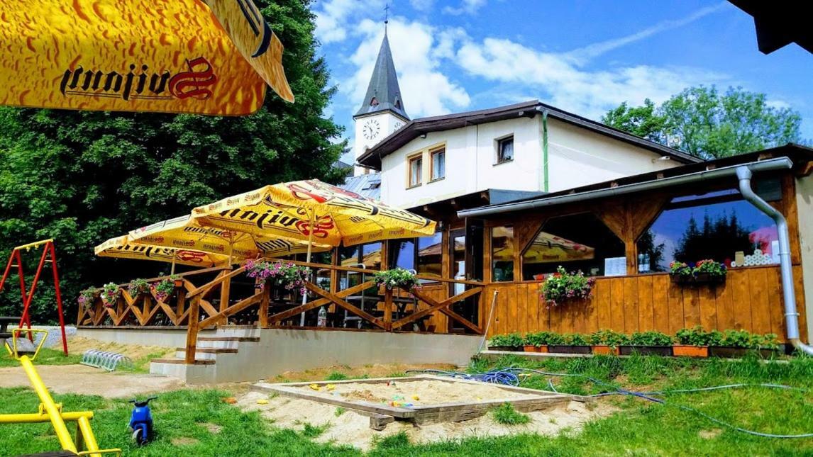 Penzion U Hrocha Lučany nad Nisou エクステリア 写真