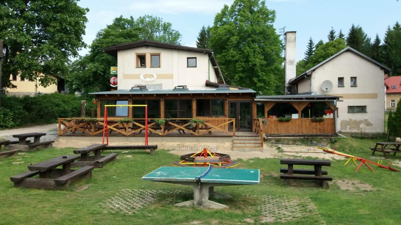 Penzion U Hrocha Lučany nad Nisou エクステリア 写真