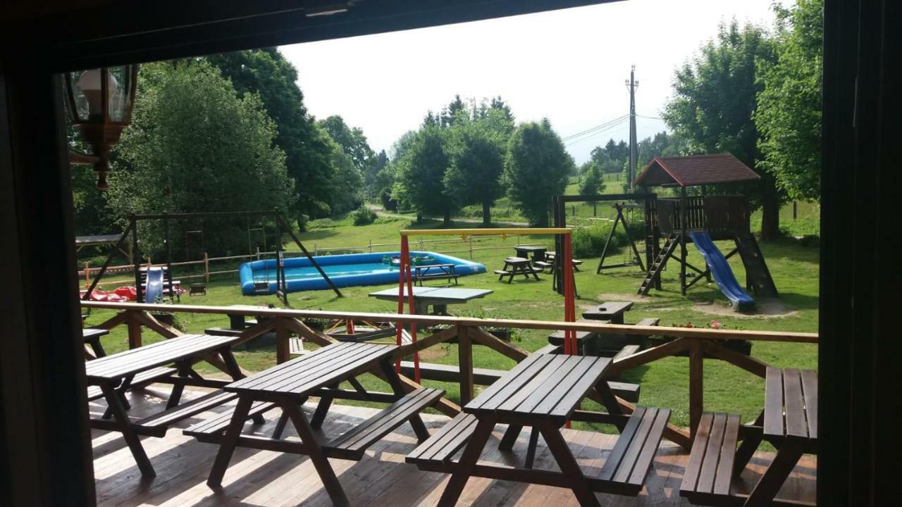 Penzion U Hrocha Lučany nad Nisou エクステリア 写真